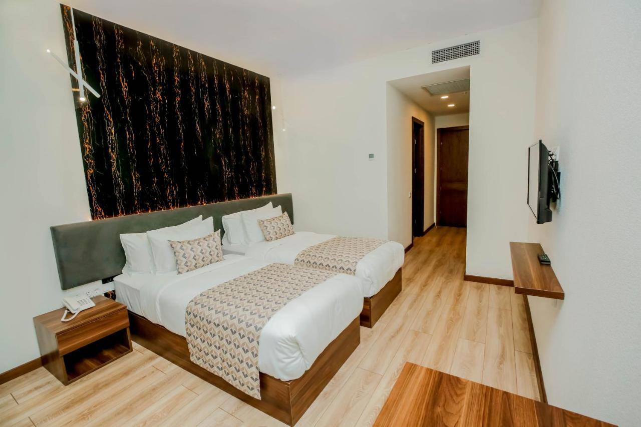 Kutaisi Inn Εξωτερικό φωτογραφία Deluxe Room
